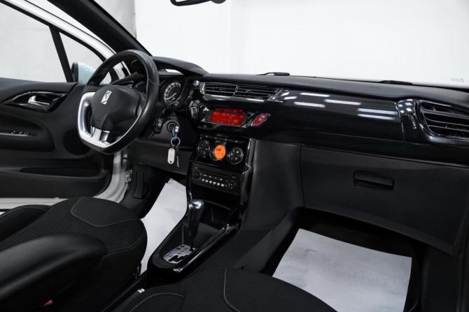 Citroen DS3 I с пробегом 2014 года, цена 599 000 рублей, 128988 км, хэтчбек, Автокод Объявления