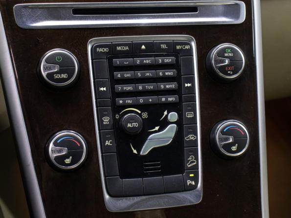 Volvo XC60 I с пробегом 2011 года, цена 1 198 000 рублей, 303000 км, внедорожник, Автокод Объявления