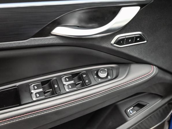 Geely Tugella I с пробегом 2022 года, цена 2 500 000 рублей, 44746 км, внедорожник, Автокод Объявления