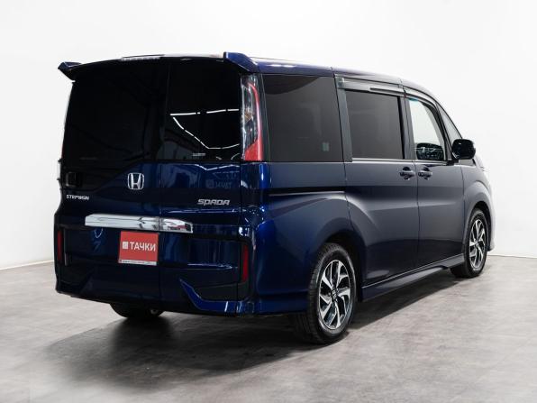 Honda Stepwgn V Рестайлинг с пробегом 2018 года, цена 2 220 000 рублей, 66776 км, минивэн, Автокод Объявления