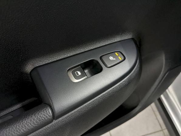 Kia Rio IV Рестайлинг с пробегом 2021 года, цена 1 870 000 рублей, 63873 км, хэтчбек, Автокод Объявления