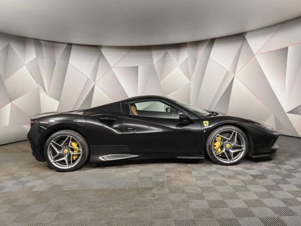 Ferrari F8 с пробегом 2021 года, цена 35 000 000 рублей, 1520 км, родстер, Автокод Объявления