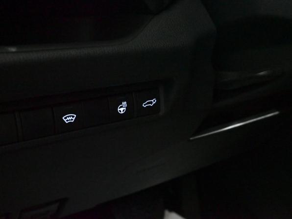 Toyota RAV4 V (XA50) с пробегом 2021 года, цена 4 050 000 рублей, 45590 км, внедорожник, Автокод Объявления