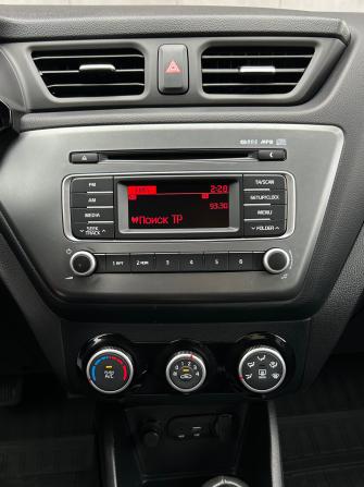 Kia Rio III Рестайлинг с пробегом 2017 года, цена 1 180 000 рублей, 104400 км, седан, Автокод Объявления