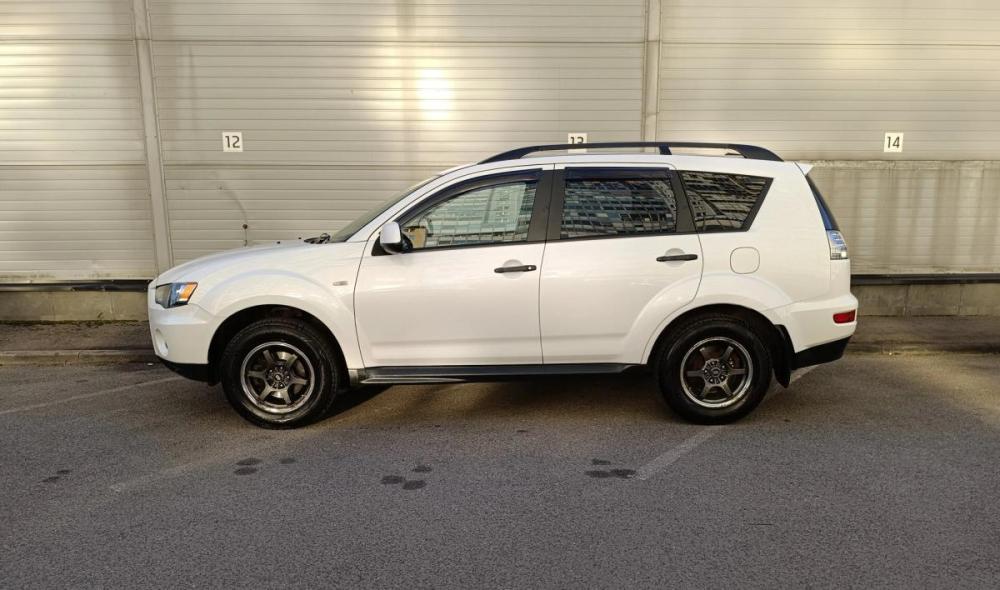 Mitsubishi Outlander II Рестайлинг Санкт-Петербург  - изображение 8