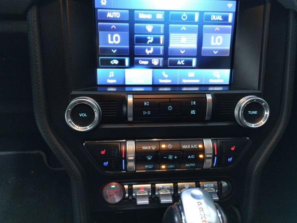 Ford Mustang VI Рестайлинг с пробегом 2020 года, цена 2 650 000 рублей, 133600 км, купе, Автокод Объявления