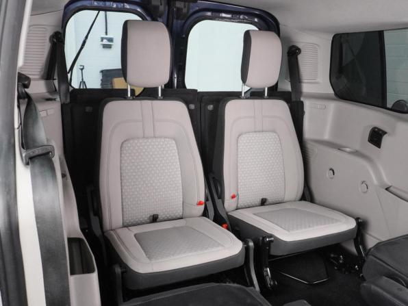 Ford Transit Connect II Рестайлинг с пробегом 2018 года, цена 1 897 000 рублей, 187200 км, компактвэн, Автокод Объявления