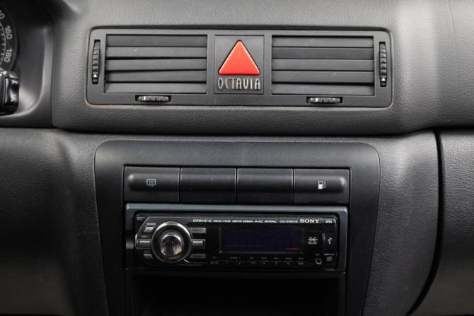 Skoda Octavia I (A4) Рестайлинг с пробегом 2008 года, цена 419 000 рублей, 339311 км, лифтбек, Автокод Объявления