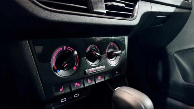 Volkswagen Polo VI с пробегом 2020 года, цена 1 380 000 рублей, 99500 км, лифтбек, Автокод Объявления