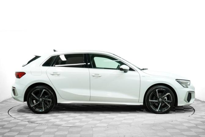 Audi A3 IV (8Y) с пробегом 2021 года, цена 3 150 000 рублей, 28240 км, хэтчбек, Автокод Объявления