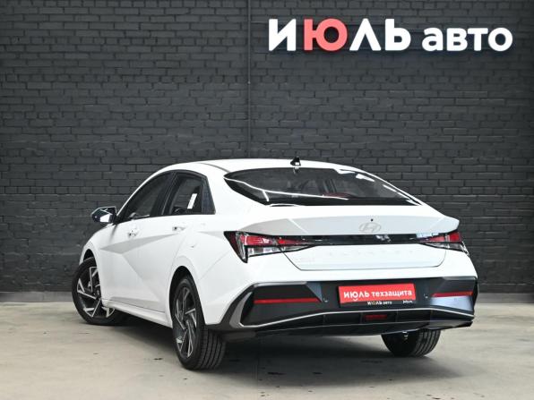 Hyundai Elantra VII (CN7) Рестайлинг с пробегом 2025 года, цена 2 870 000 рублей, 151 км, седан, Автокод Объявления
