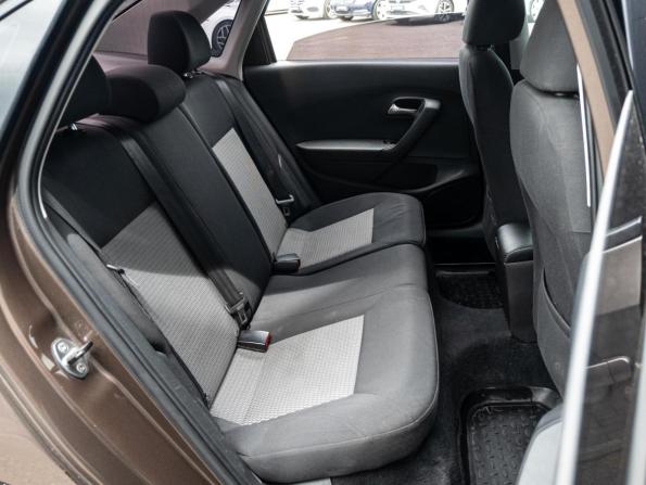 Volkswagen Polo V с пробегом 2015 года, цена 850 000 рублей, 214878 км, седан, Автокод Объявления