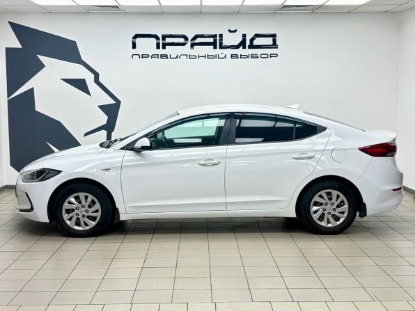 Hyundai Elantra VI (AD) с пробегом 2018 года, цена 1 590 000 рублей, 150000 км, седан, Автокод Объявления