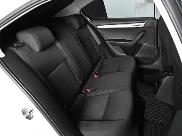 Skoda Octavia III (A7) Рестайлинг с пробегом 2019 года, цена 1 199 000 рублей, 135440 км, лифтбек, Автокод Объявления