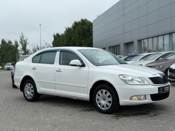 Skoda Octavia II (A5) Рестайлинг с пробегом 2013 года, цена 930 000 рублей, 178619 км, лифтбек, Автокод Объявления