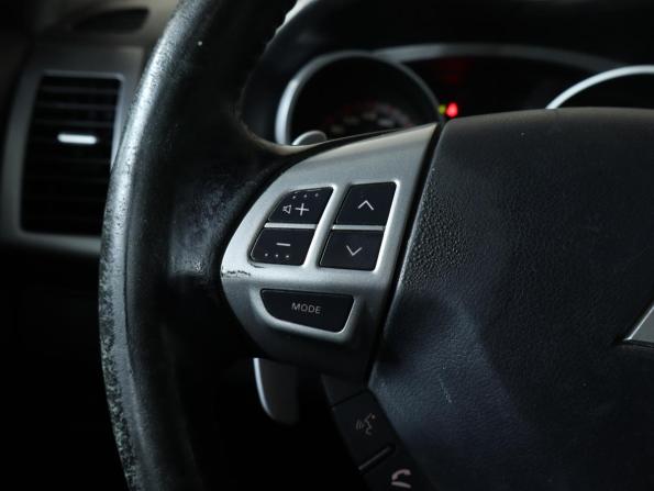 Mitsubishi Outlander II с пробегом 2008 года, цена 799 000 рублей, 211000 км, внедорожник, Автокод Объявления