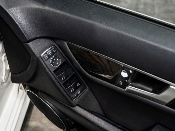 Mercedes-Benz C-Класс III (W204) Рестайлинг с пробегом 2012 года, цена 1 350 000 рублей, 121902 км, седан, Автокод Объявления