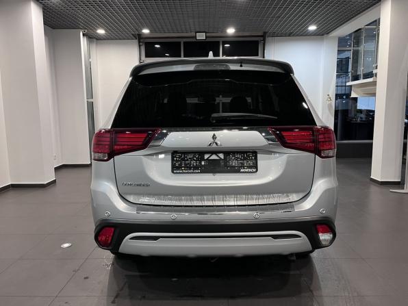 Mitsubishi Outlander III Рестайлинг 3 с пробегом 2021 года, цена 3 240 000 рублей, 61809 км, внедорожник, Автокод Объявления