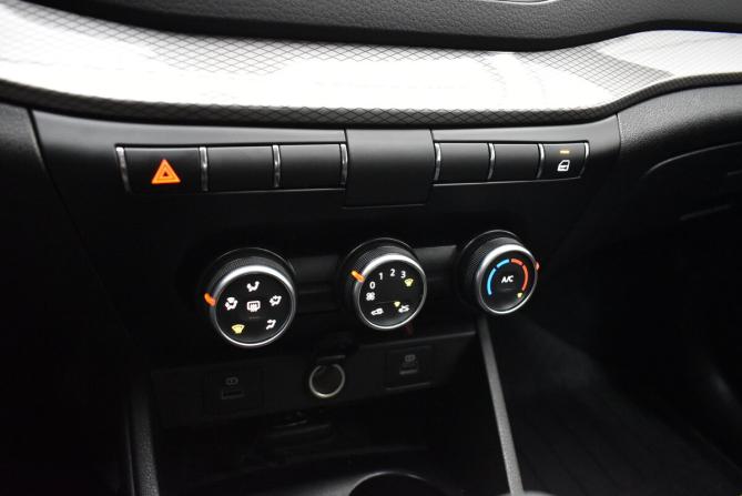 Lada (ВАЗ) Vesta I Рестайлинг (NG) с пробегом 2023 года, цена 1 299 000 рублей, 1718 км, седан, Автокод Объявления