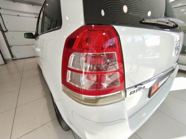 Opel Zafira B Рестайлинг с пробегом 2011 года, цена 610 000 рублей, 187000 км, компактвэн, Автокод Объявления