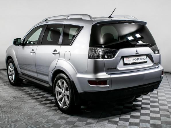 Mitsubishi Outlander II Рестайлинг с пробегом 2010 года, цена 950 000 рублей, 194556 км, внедорожник, Автокод Объявления