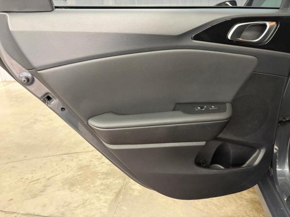 Kia Ceed III с пробегом 2019 года, цена 1 847 000 рублей, 76000 км, хэтчбек, Автокод Объявления