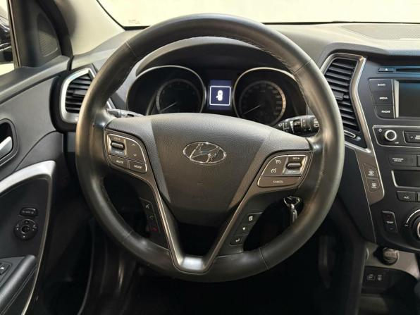 Hyundai Santa Fe III Рестайлинг с пробегом 2017 года, цена 2 100 000 рублей, 103225 км, внедорожник, Автокод Объявления