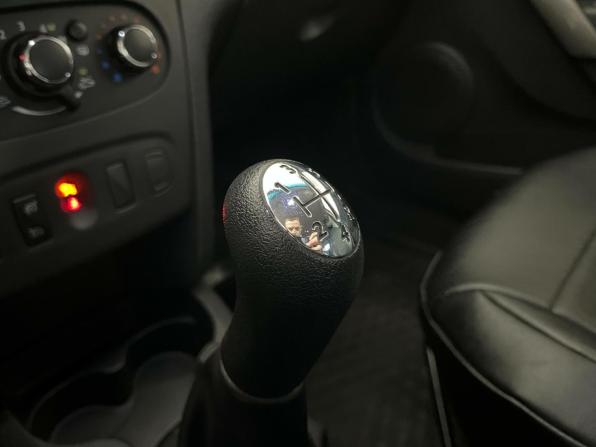 Renault Sandero II Рестайлинг с пробегом 2018 года, цена 755 000 рублей, 146798 км, хэтчбек, Автокод Объявления