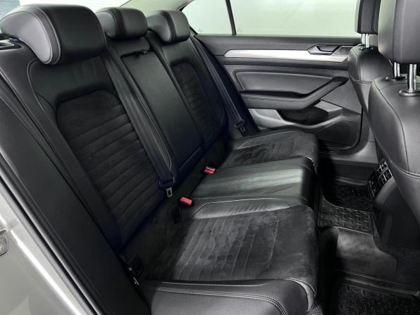 Volkswagen Passat B8 с пробегом 2017 года, цена 2 120 000 рублей, 134851 км, седан, Автокод Объявления