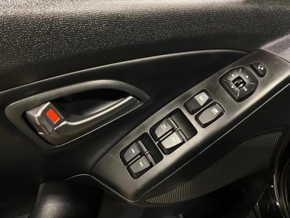 Hyundai ix35 I Рестайлинг с пробегом 2014 года, цена 1 549 000 рублей, 128772 км, внедорожник, Автокод Объявления