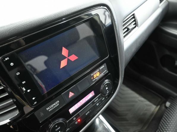 Mitsubishi Outlander III Рестайлинг 2 с пробегом 2017 года, цена 1 799 900 рублей, 136190 км, внедорожник, Автокод Объявления