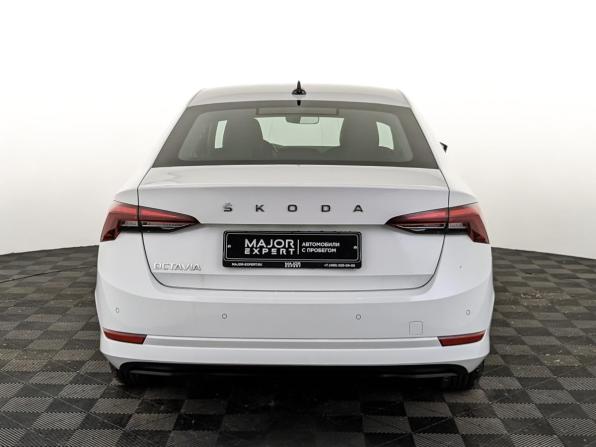 Skoda Octavia IV (A8) с пробегом 2021 года, цена 2 140 000 рублей, 73007 км, лифтбек, Автокод Объявления