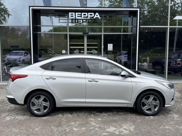 Hyundai Solaris II Рестайлинг с пробегом 2021 года, цена 1 625 000 рублей, 93676 км, седан, Автокод Объявления