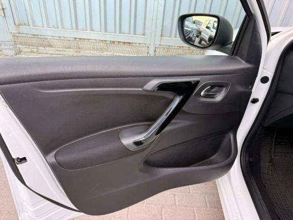 Peugeot 301 I с пробегом 2013 года, цена 449 000 рублей, 240000 км, седан, Автокод Объявления
