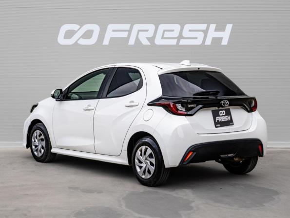 Toyota Yaris IV с пробегом 2021 года, цена 1 198 000 рублей, 77021 км, хэтчбек, Автокод Объявления