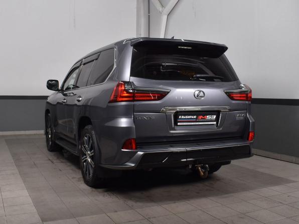 Lexus LX III Рестайлинг 2 с пробегом 2018 года, цена 8 549 995 рублей, 186670 км, внедорожник, Автокод Объявления