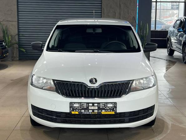 Skoda Rapid I с пробегом 2016 года, цена 1 000 000 рублей, 140000 км, лифтбек, Автокод Объявления