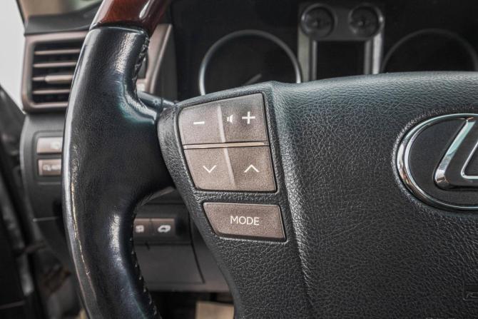 Lexus LX III с пробегом 2011 года, цена 3 849 000 рублей, 255000 км, внедорожник, Автокод Объявления
