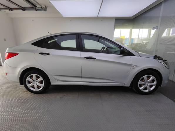 Hyundai Solaris I Рестайлинг с пробегом 2015 года, цена 650 000 рублей, 197277 км, седан, Автокод Объявления