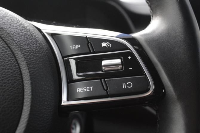 Kia Cerato IV Рестайлинг с пробегом 2021 года, цена 2 395 000 рублей, 45497 км, седан, Автокод Объявления