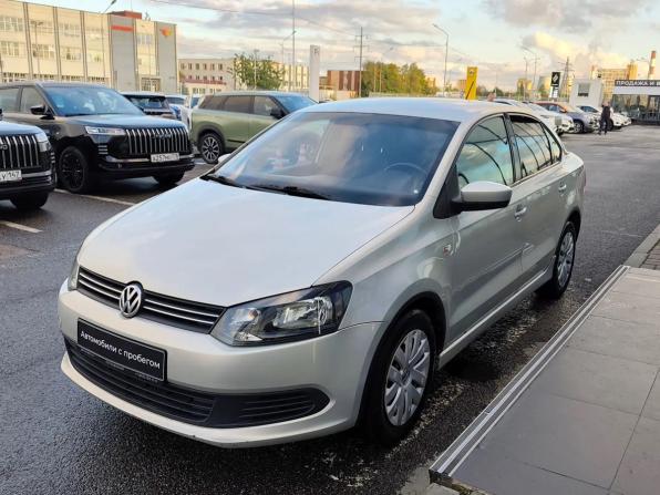 Volkswagen Polo V с пробегом 2013 года, цена 565 000 рублей, 245060 км, седан, Автокод Объявления