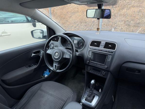 Volkswagen Polo V с пробегом 2013 года, цена 899 000 рублей, 156730 км, седан, Автокод Объявления