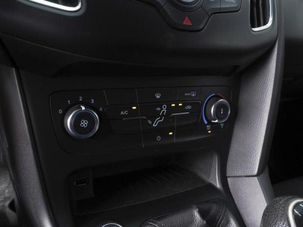 Ford Focus III Рестайлинг с пробегом 2018 года, цена 698 000 рублей, 176713 км, универсал, Автокод Объявления