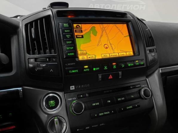 Toyota Land Cruiser 200 Series с пробегом 2010 года, цена 2 750 000 рублей, 260000 км, внедорожник, Автокод Объявления