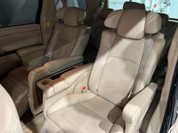 Toyota Alphard II с пробегом 2012 года, цена 2 170 000 рублей, 235281 км, минивэн, Автокод Объявления