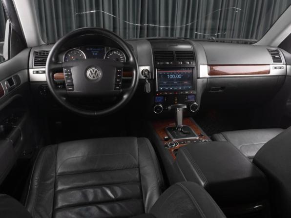 Volkswagen Touareg I Рестайлинг с пробегом 2009 года, цена 1 249 000 рублей, 229389 км, внедорожник, Автокод Объявления