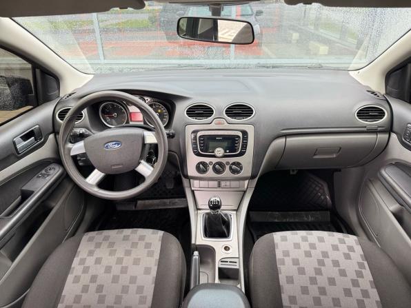 Ford Focus II Рестайлинг с пробегом 2008 года, цена 525 000 рублей, 402584 км, седан, Автокод Объявления