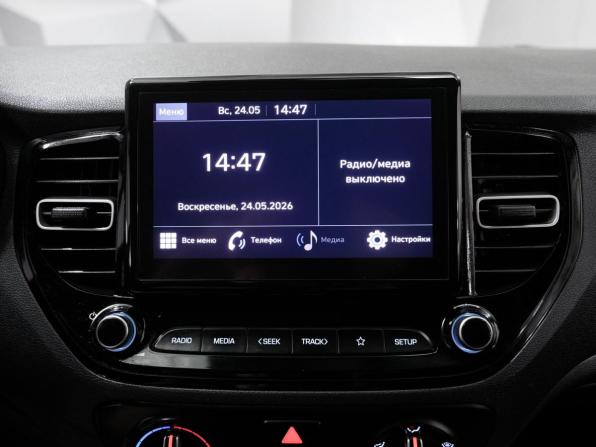 Hyundai Solaris II Рестайлинг с пробегом 2021 года, цена 1 688 000 рублей, 93000 км, седан, Автокод Объявления