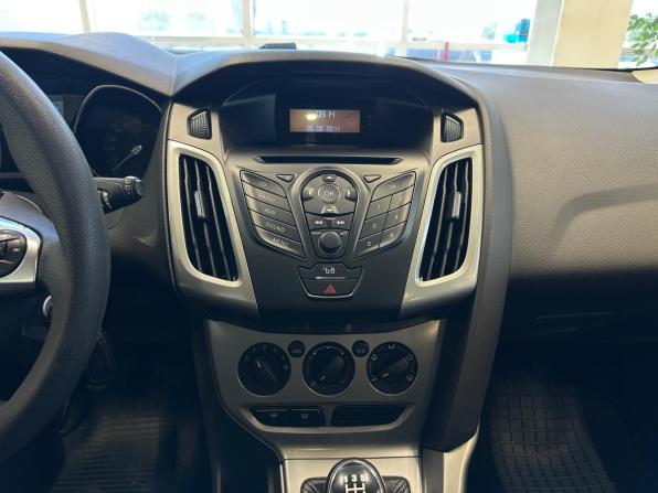 Ford Focus III с пробегом 2011 года, цена 795 000 рублей, 140139 км, хэтчбек, Автокод Объявления