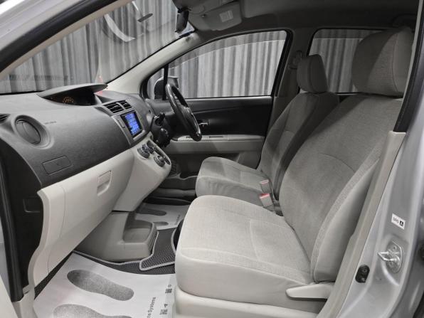 Toyota Passo Sette с пробегом 2010 года, цена 619 000 рублей, 304000 км, минивэн, Автокод Объявления